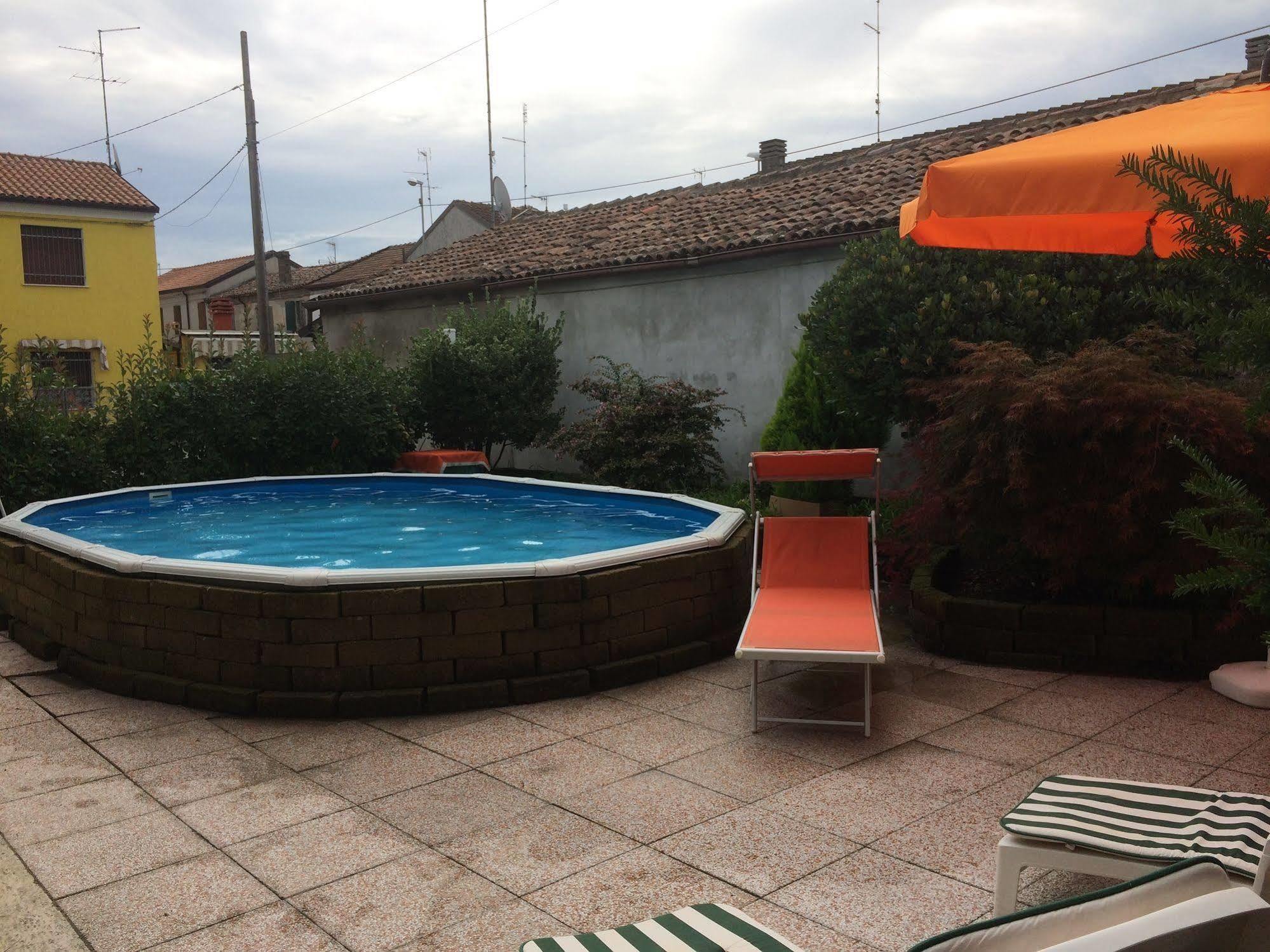 B&B Soleluna Massa Fiscaglia ภายนอก รูปภาพ
