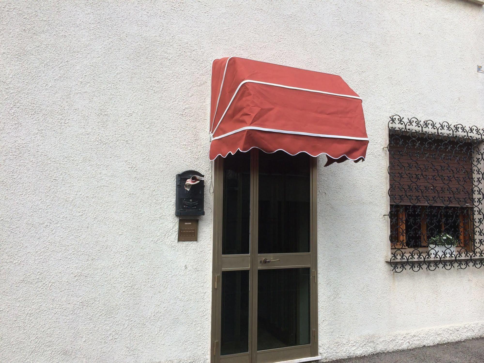 B&B Soleluna Massa Fiscaglia ภายนอก รูปภาพ